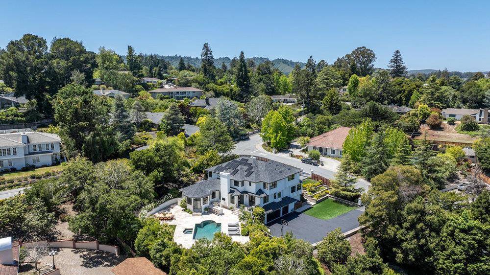 Hillsborough, CA 94010,1095 Macadamia DR