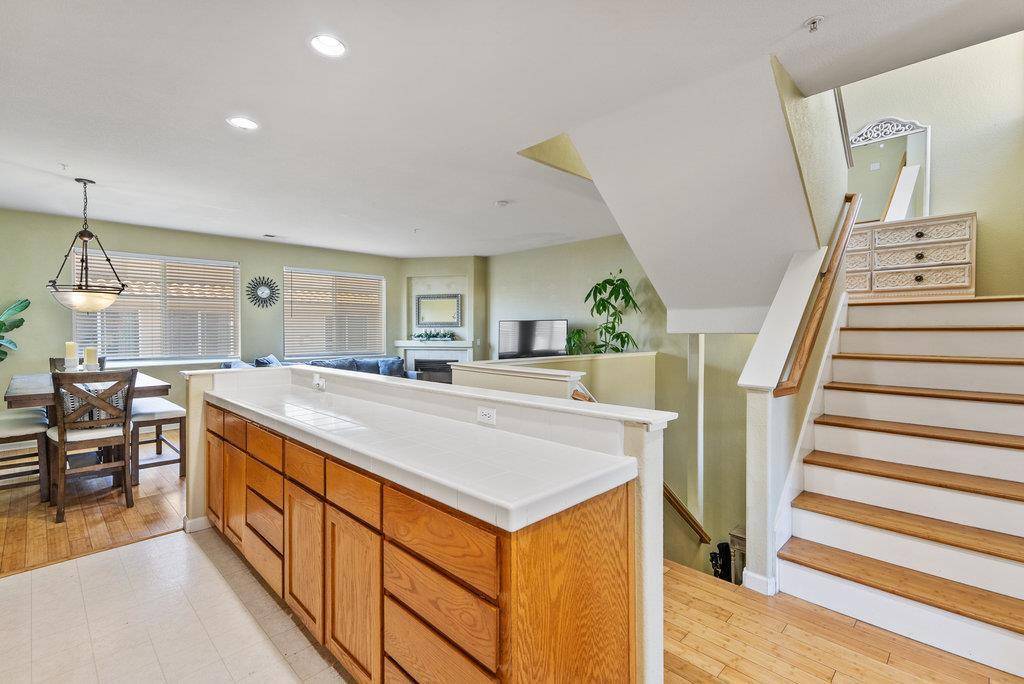 Watsonville, CA 95076,757 Roble ST