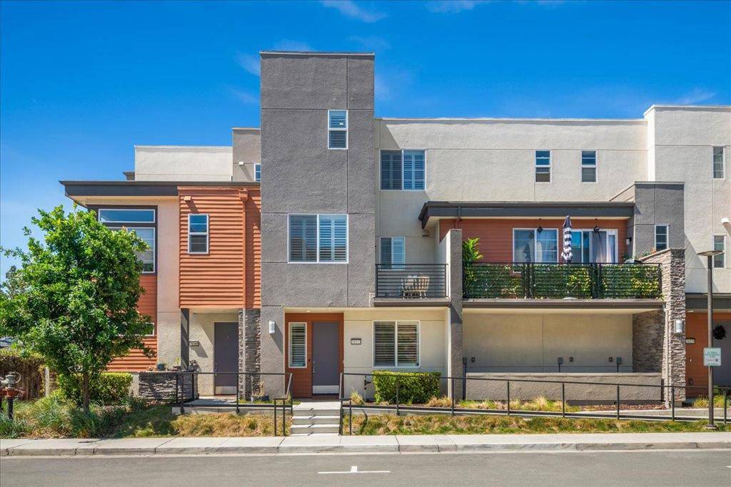 Hayward, CA 94544,29333 Hub CT