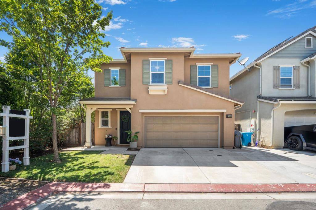 Gilroy, CA 95020,250 Robin Place