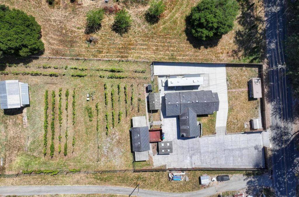 Salinas, CA 93907,489 Paradise RD