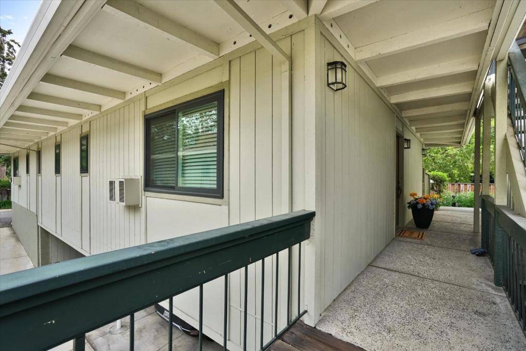 Los Altos, CA 94022,1070 Mercedes AVE #2