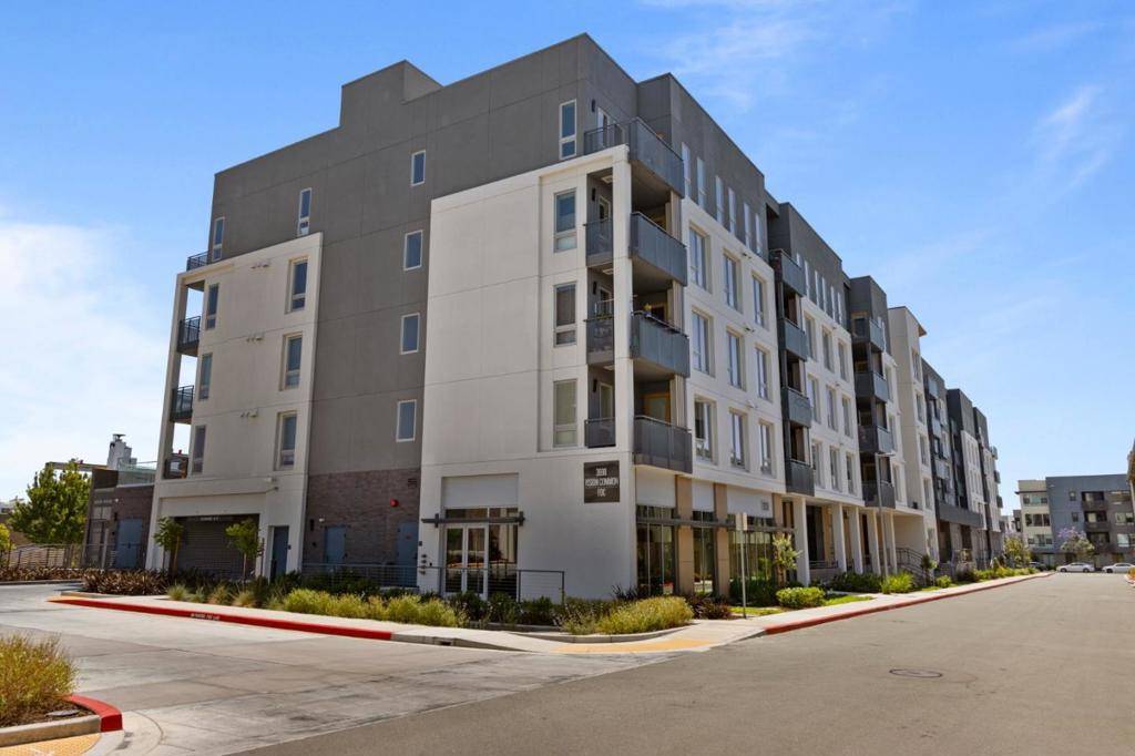 Fremont, CA 94538,3698 Vision #318