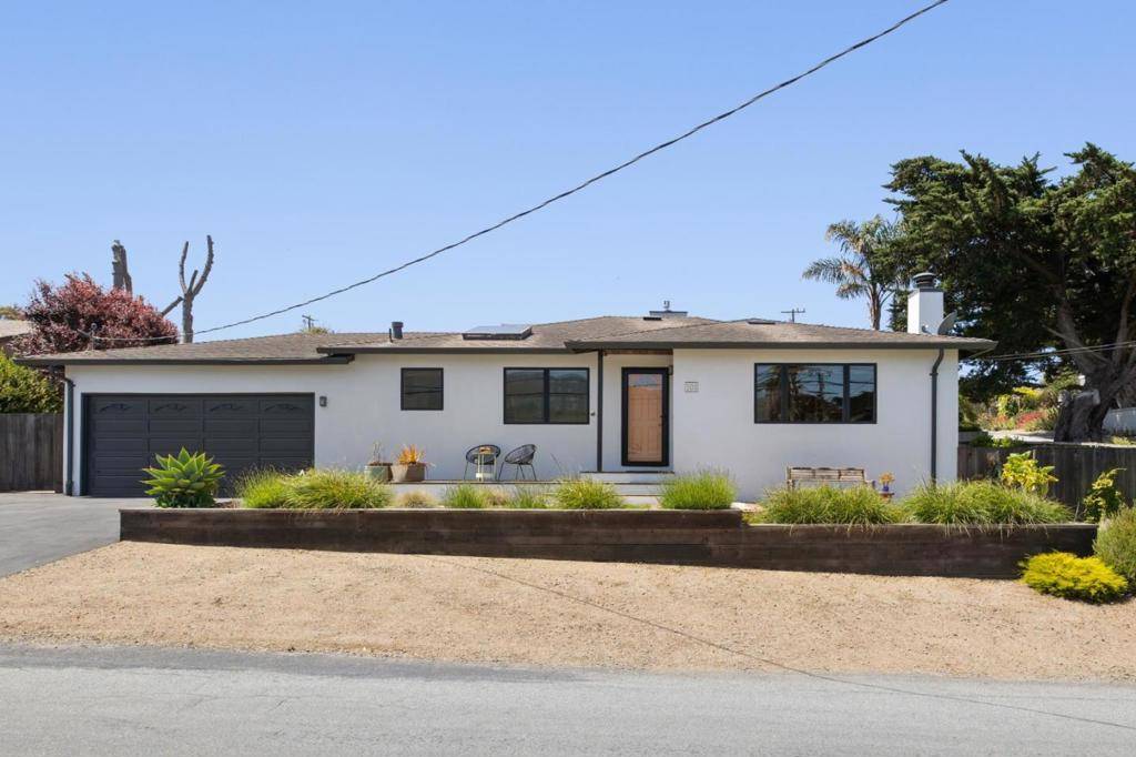 Montara, CA 94037,300 4th ST