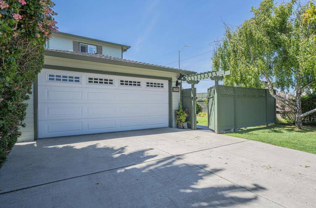 Marina, CA 93933,3145 Marina DR