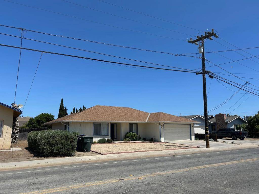 Greenfield, CA 93927,614 Apple AVE