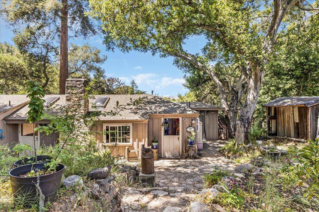 Carmel Valley, CA 93924,134 El Hermorro