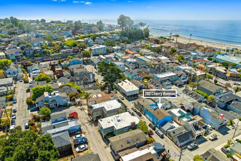 Capitola, CA 95010,303 Cherry AVE