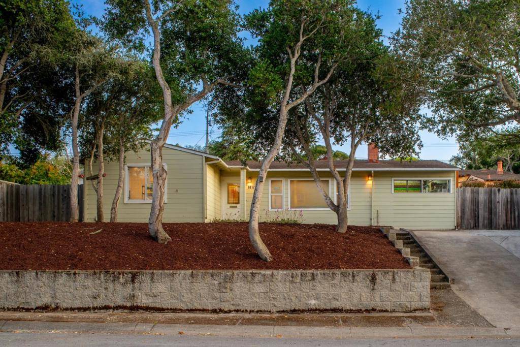 Del Rey Oaks, CA 93940,1017 Via Verde