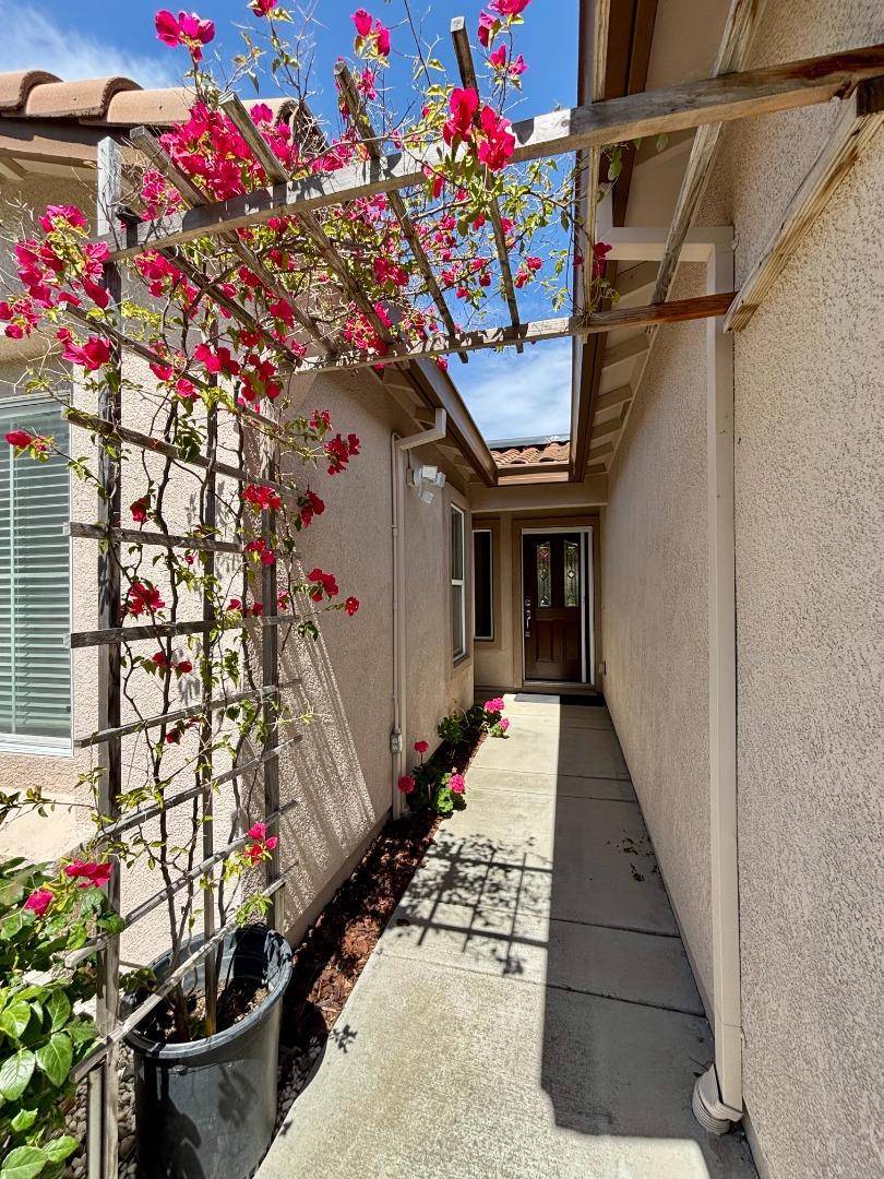 Rio Vista, CA 94571,706 Livingston PL