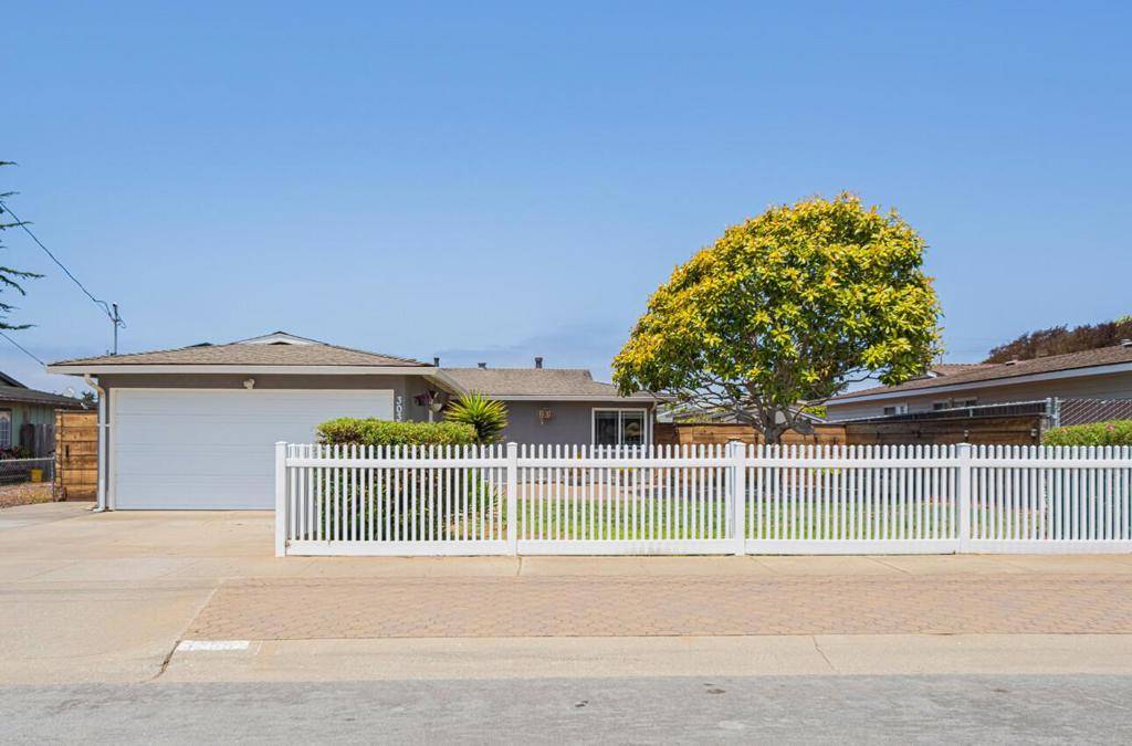 Marina, CA 93933,3035 King CIR