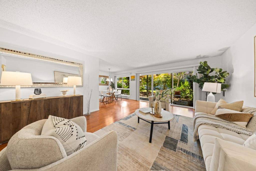 Santa Clara, CA 95051,121 Buckingham DR #27