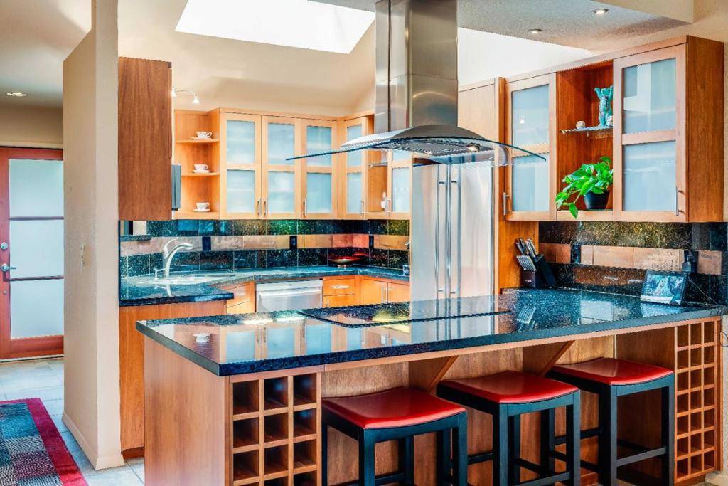 Santa Cruz, CA 95062,1609 Taylor LN