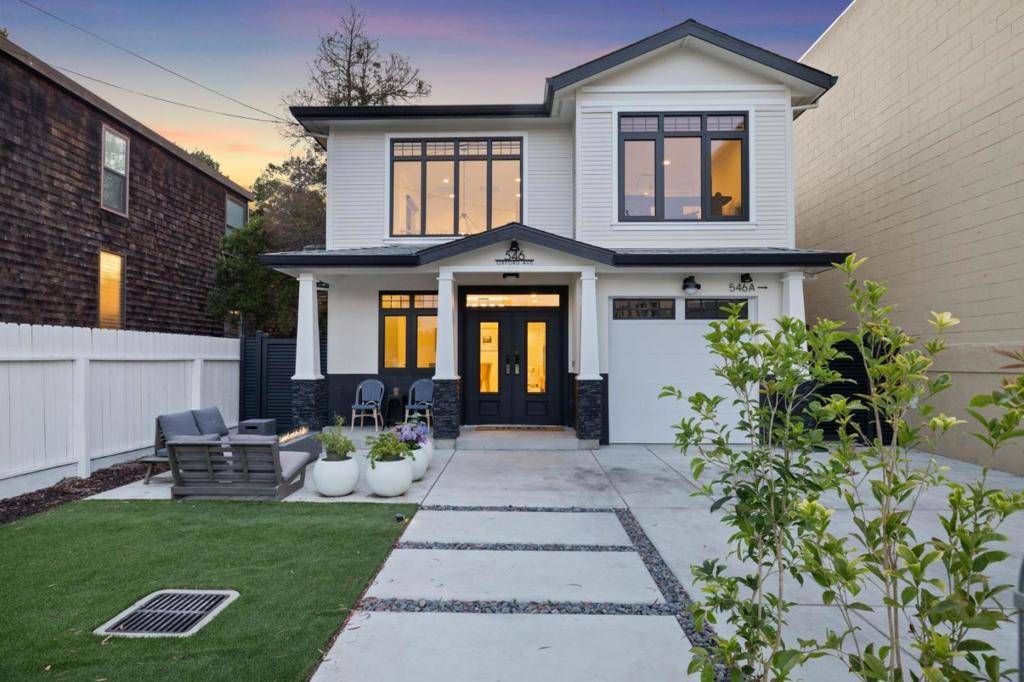 Palo Alto, CA 94306,546 Oxford AVE