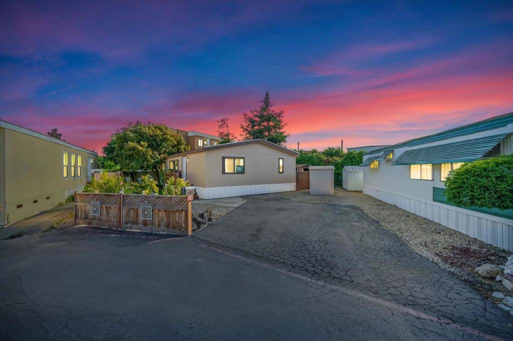 Salinas, CA 93906,1117 Baldwin ST