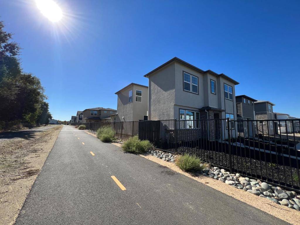Sacramento, CA 95833,2800 High Tide AVE