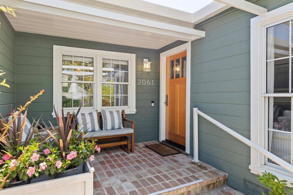 Menlo Park, CA 94025,2061 Oakley AVE
