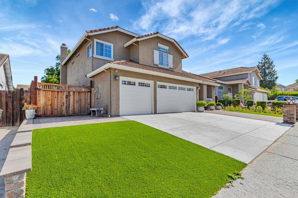 Hollister, CA 95023,1700 Hemlock CT