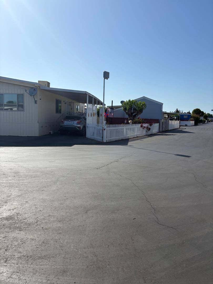 Gilroy, CA 95020,8282 Murray AVE