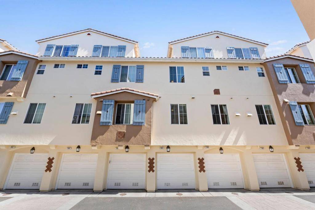Milpitas, CA 95035,789 Parc LN