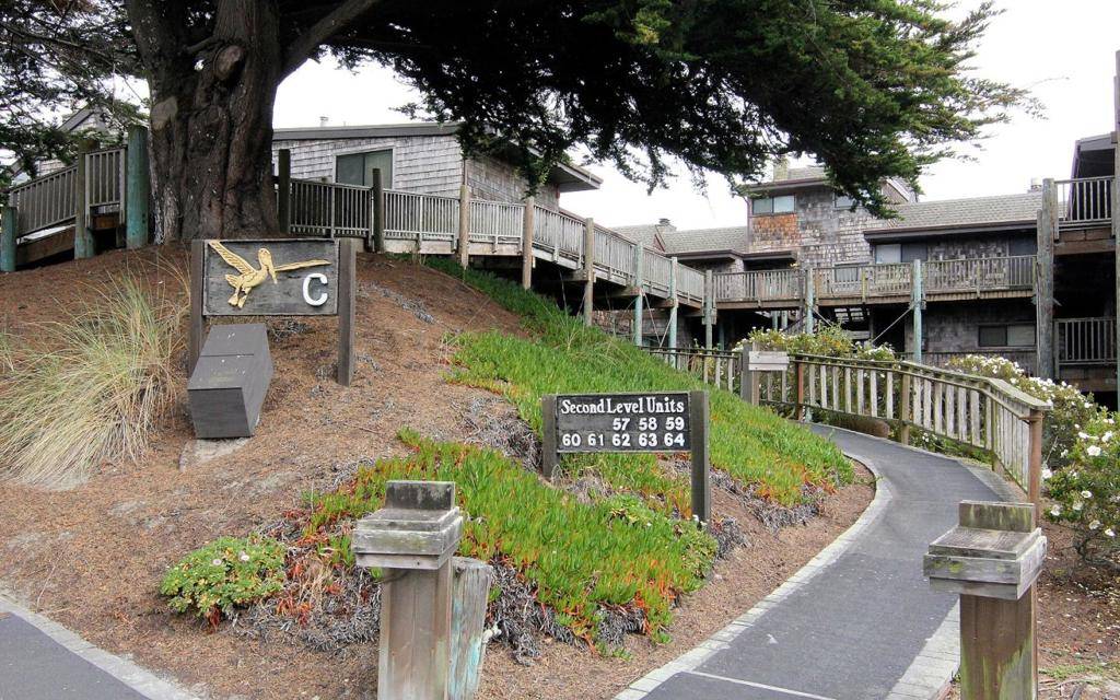 Watsonville, CA 95076,66 Pelican