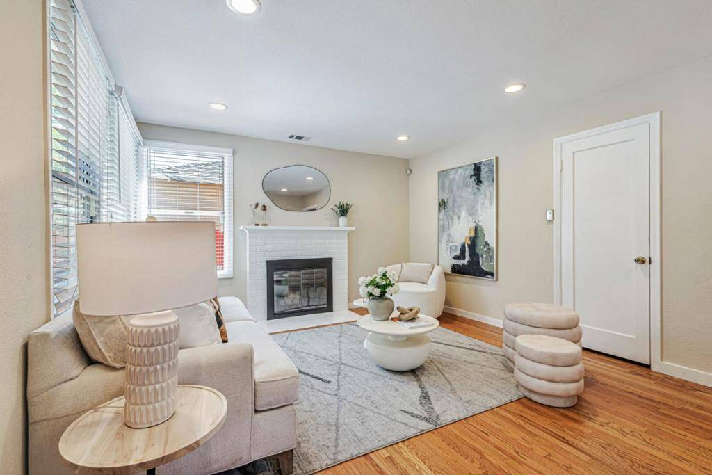 Menlo Park, CA 94025,1359 Madera AVE
