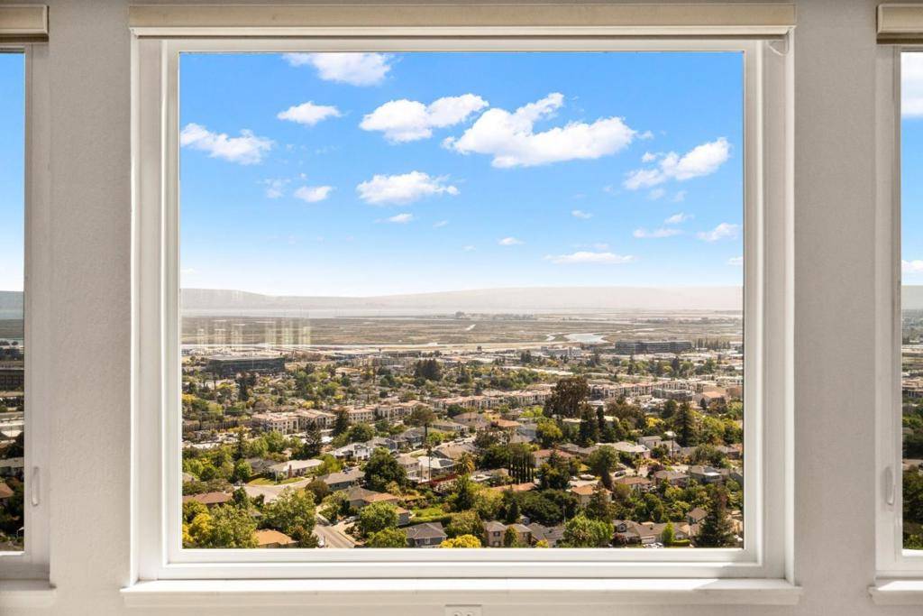 San Carlos, CA 94070,70 Ensenada RD