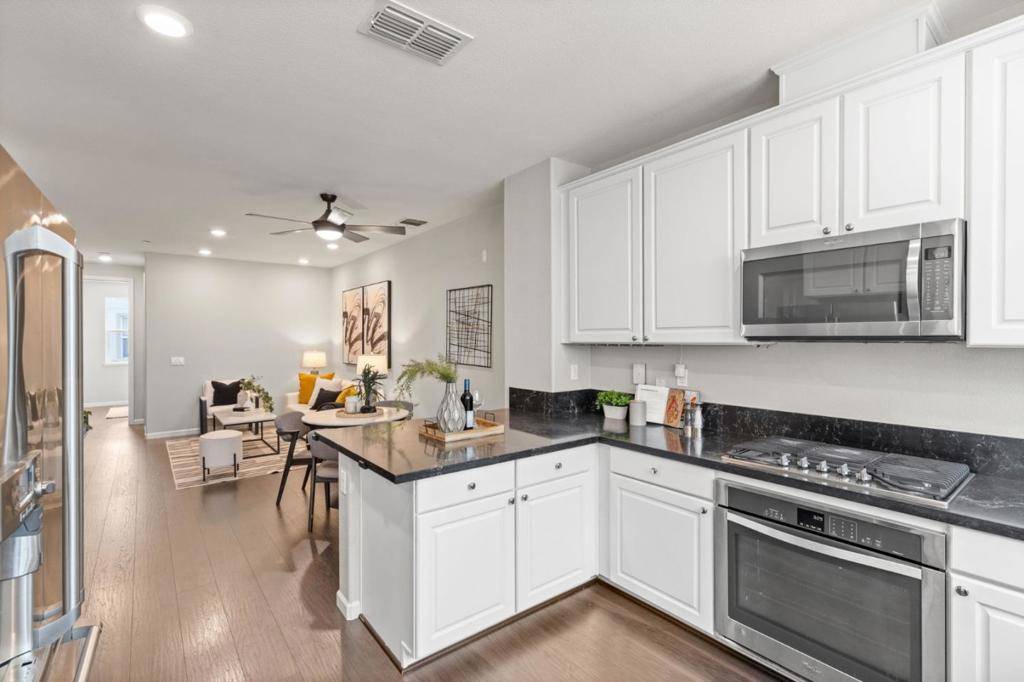 Milpitas, CA 95035,629 Barcelona LOOP
