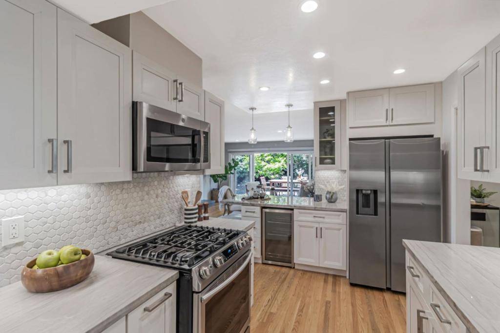 San Bruno, CA 94066,2240 Valleywood DR