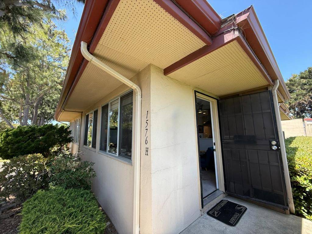 San Mateo, CA 94403,1576 Marina CT #H