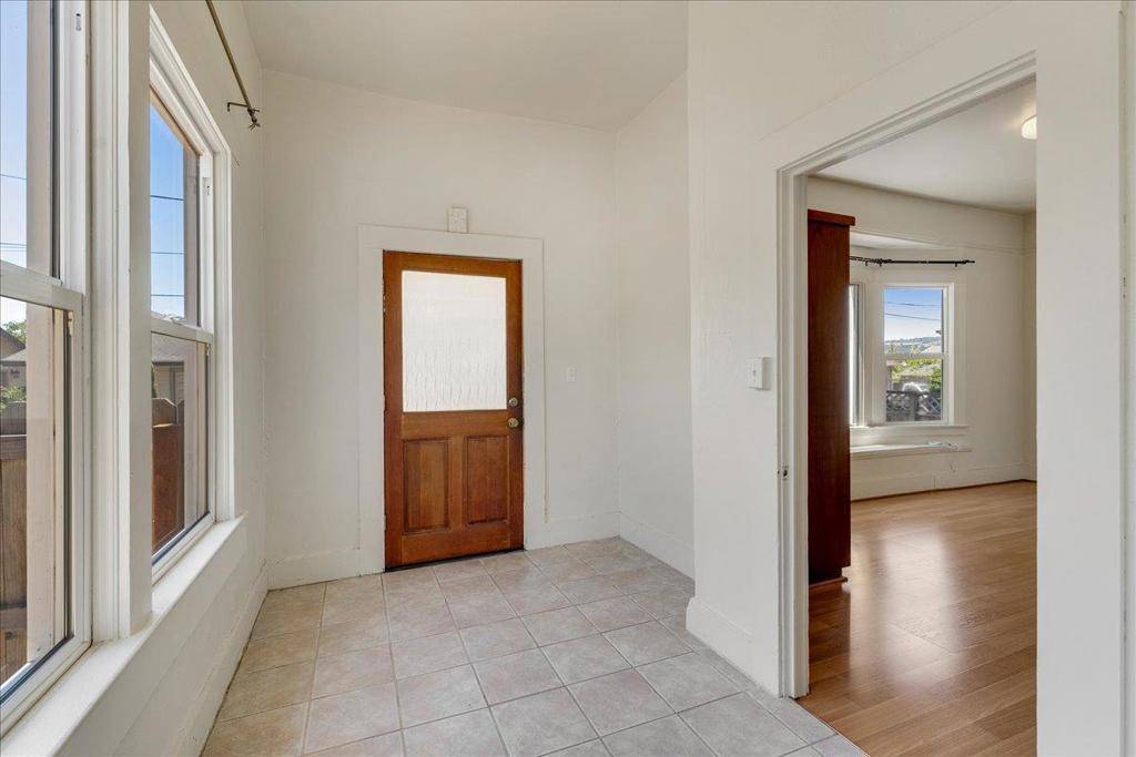Santa Cruz, CA 95060,113 Fairbanks