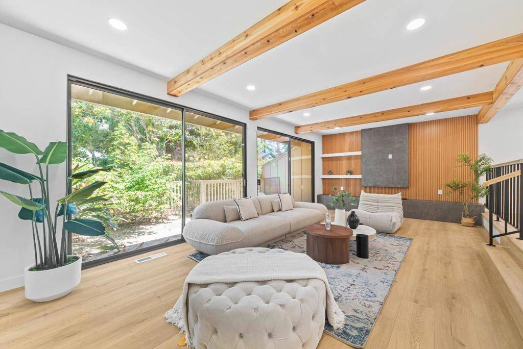 Menlo Park, CA 94025,536 Sand Hill CIR