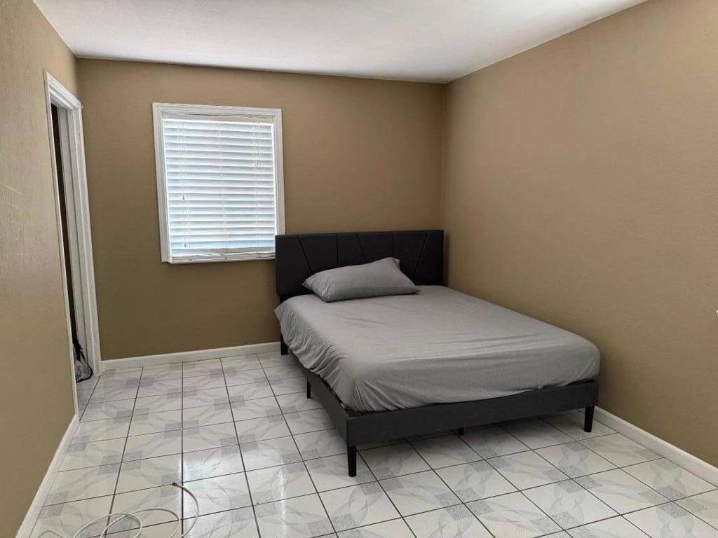 Oakland, CA 94603,10507 Russet ST
