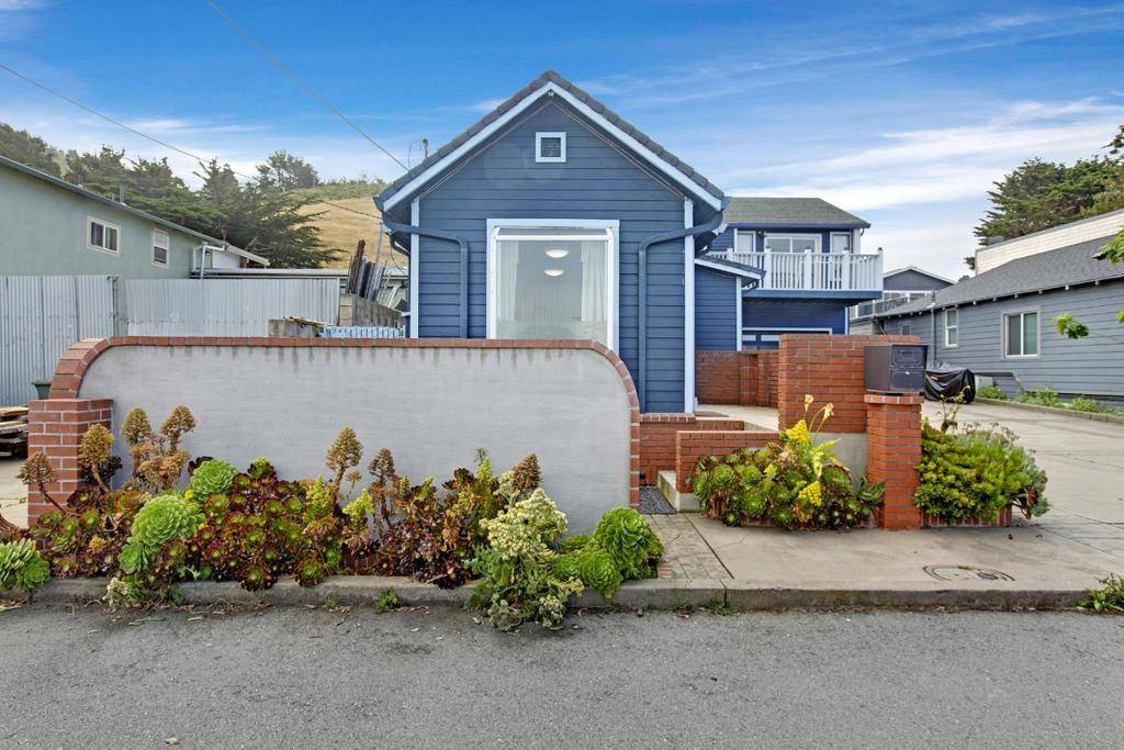 Pacifica, CA 94044,419 Harvey WAY