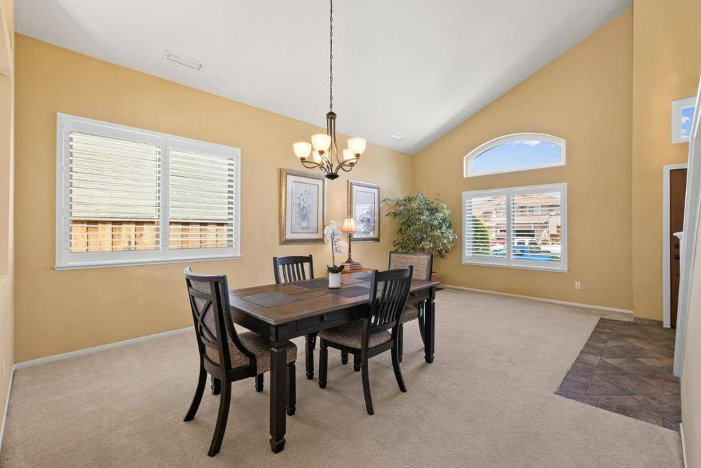 Hollister, CA 95023,1660 Mimosa ST
