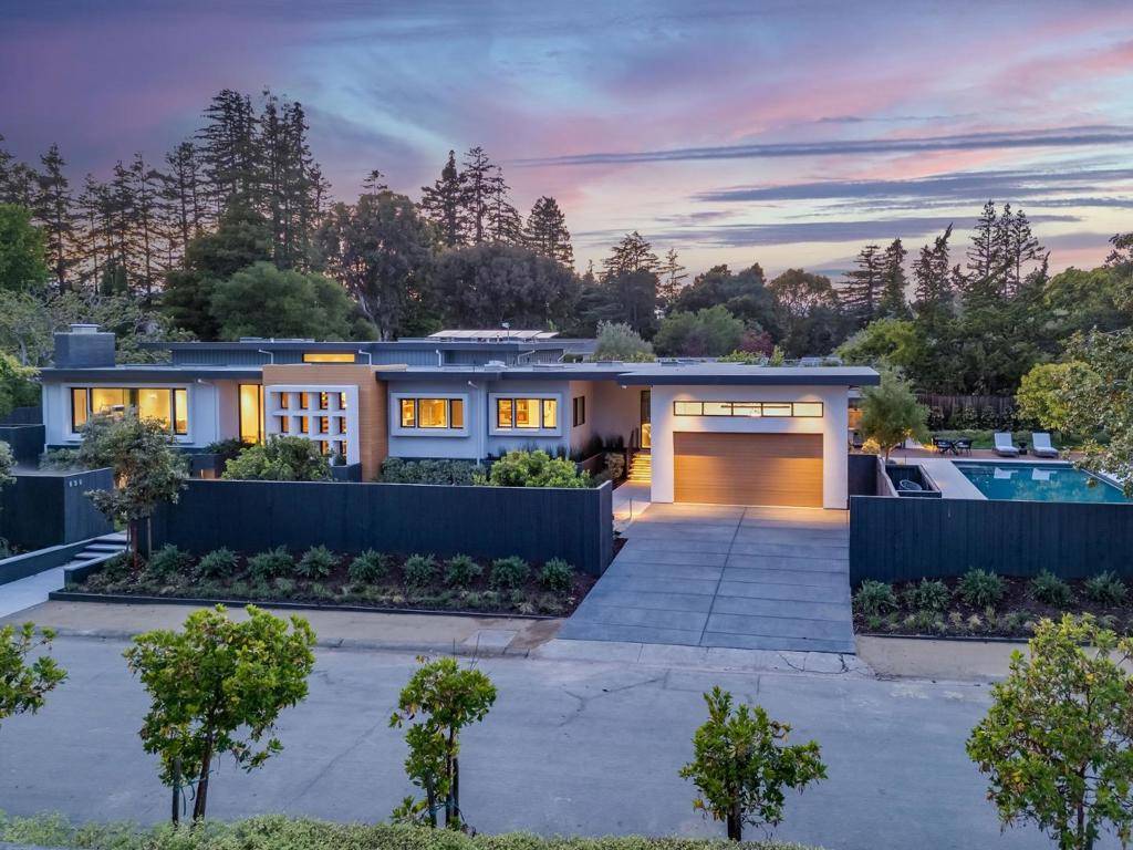 Hillsborough, CA 94010,695 Fairway CIR