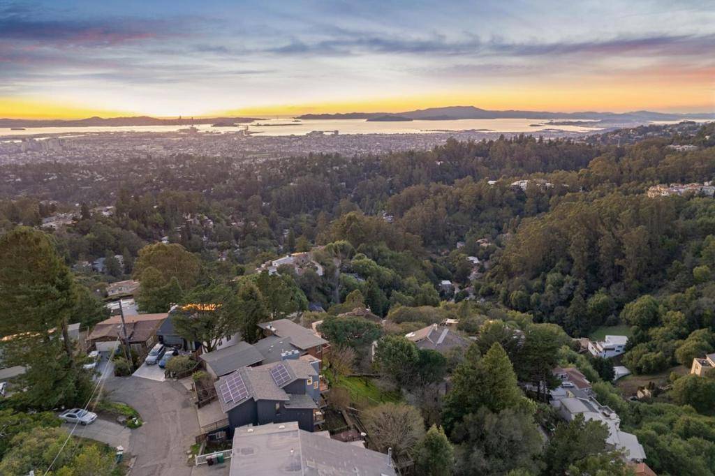 Oakland, CA 94611,58 Villanova DR