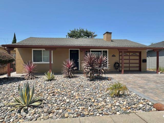 San Mateo, CA 94403,3920 Branson DR