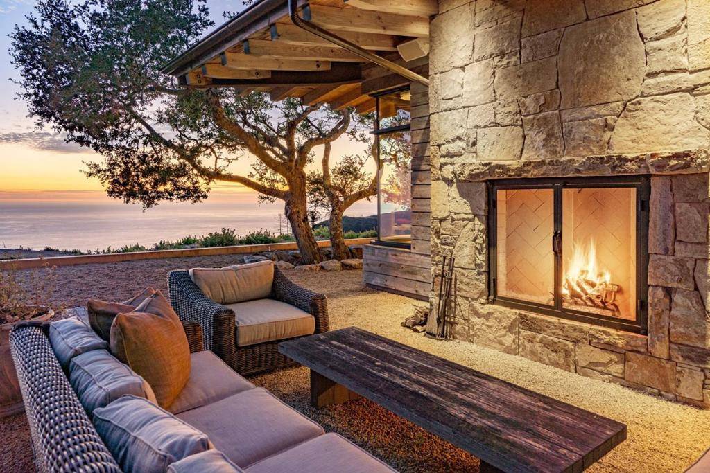 Carmel, CA 93923,4847 Bixby Creek RD