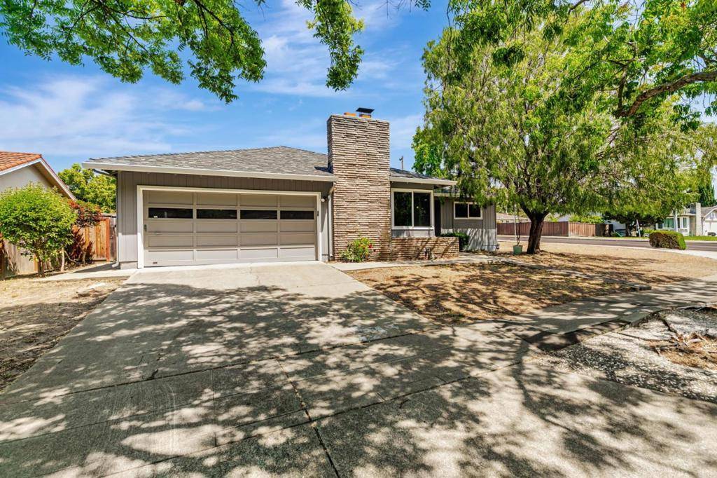 Sunnyvale, CA 94087,1390 Pointe Claire DR