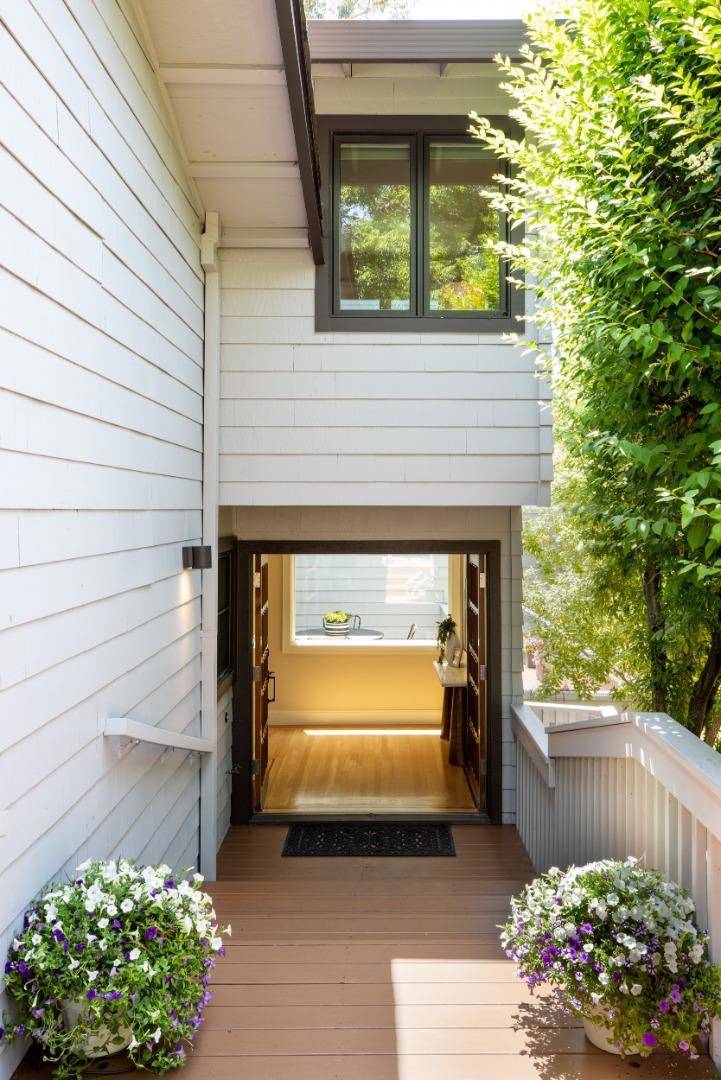Menlo Park, CA 94025,1330 Trinity DR