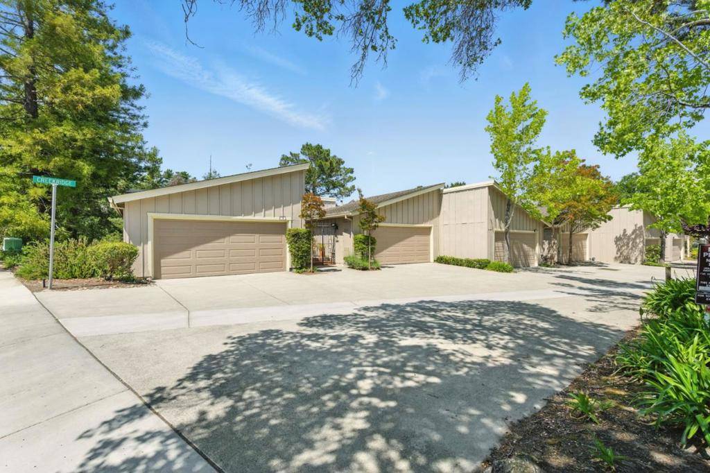San Mateo, CA 94402,1 Creekridge CT