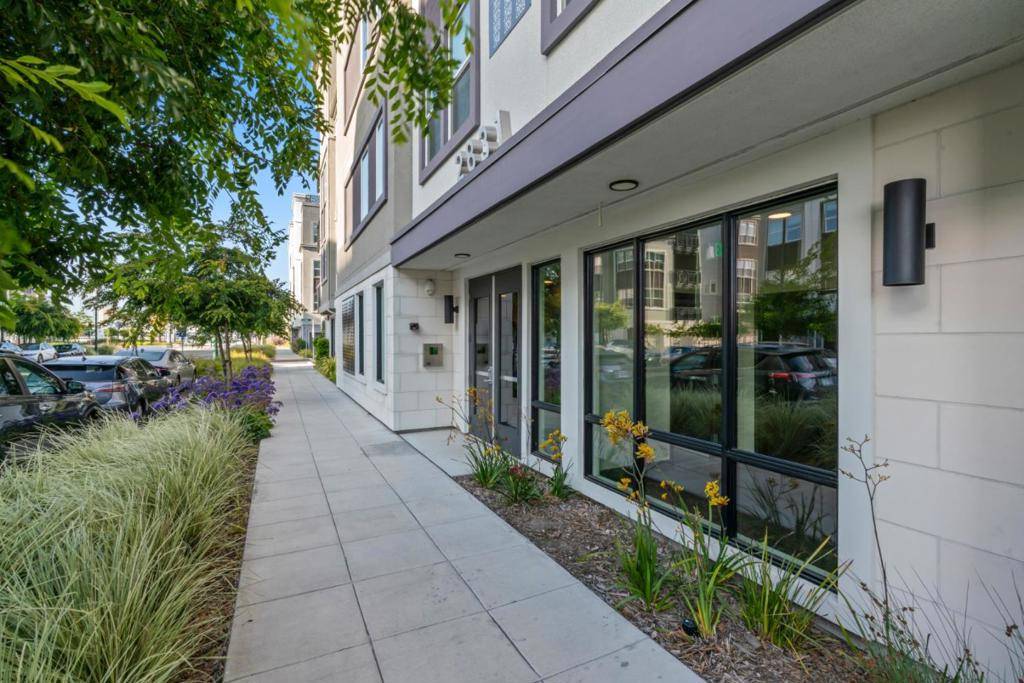 Alameda, CA 94501,2835 5th ST