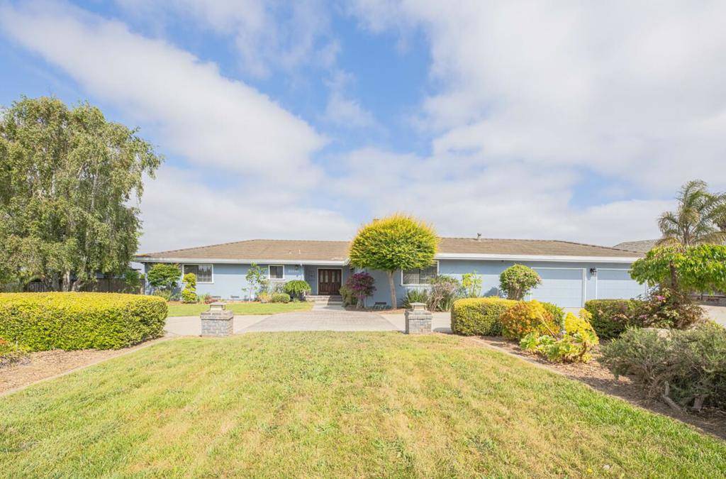 Salinas, CA 93907,21220 Valle San Juan DR
