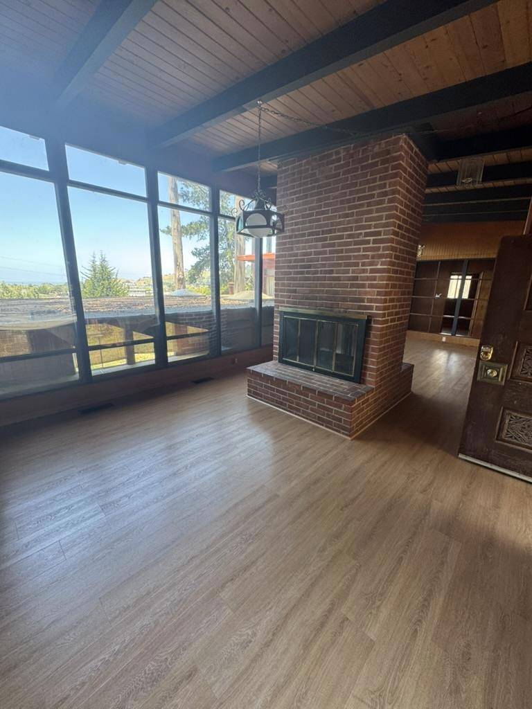 Pacifica, CA 94044,1625 Higgins WAY