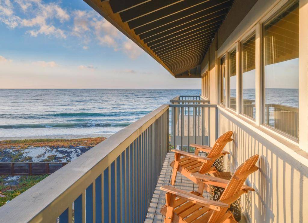 Monterey, CA 93940,19 La Playa ST
