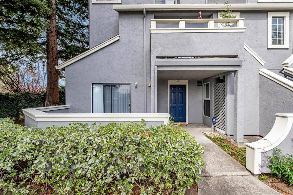 Hayward, CA 94544,102 Crossing CT