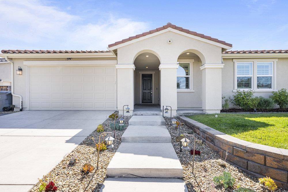 Hollister, CA 95023,2721 Grayson ST