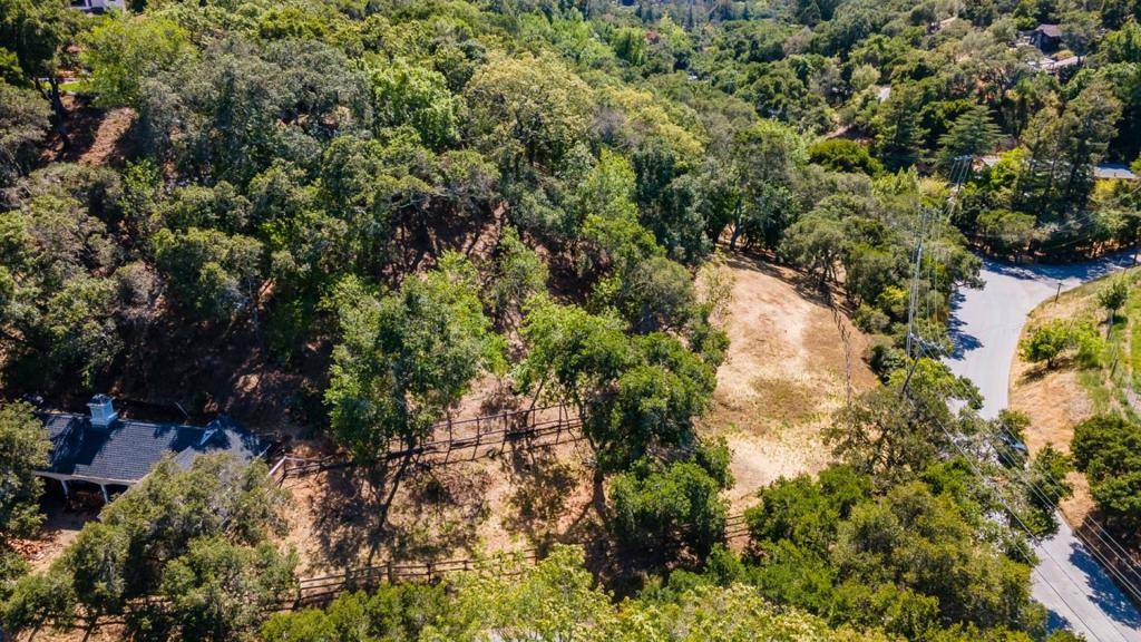 Woodside, CA 94062,966 Godetia DR
