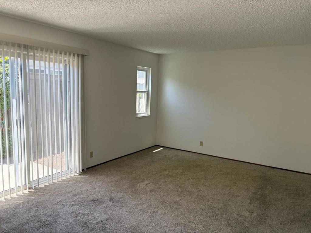San Jose, CA 95118,1327 Star Bush LN